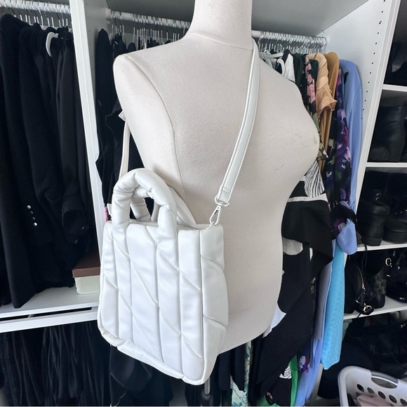 ZARA BRIGHT WHITE PUFFY CROSSBODY BAG - Picture 1 of 4